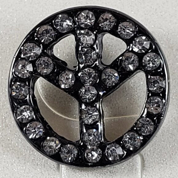 Dazzling Crystal Mismatch Earrings – Peace Sign & Hand Gesture – Black Tone - Picture 3 of 5